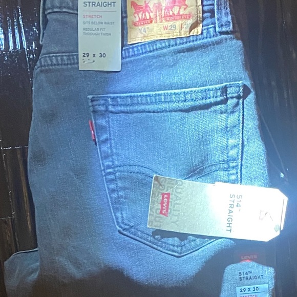 A pair of Nike Shox size 10.5 And 1 pair of Levi’s mens jeans cut 514 size 29/30 - Picture 5 of 15